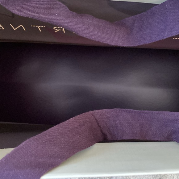 STELLA MCCARTNEY Garment Bag, Hanger & KIDS Shopping Bag - Picture 3 of 9